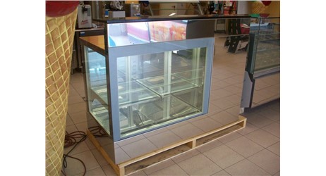 Kühlpult / Bar ISA Banco Bar / 150cm:          	 Abmessungen: 	 B 1500/ T 800/ H 1170    	 Aufteilung Türen/Lade