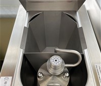 Sahnemaschine Sanomat Eurocream 2 Liter, Ausstellungsgerät:   Intensivkühlung bis zur Garniertülle   Erhältlich in 2,0 L,   BxTxH, mm: